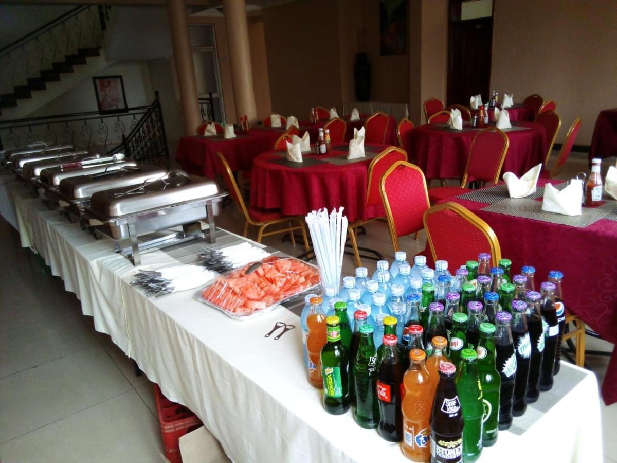 Westcliff Hotel Lira 外观 照片