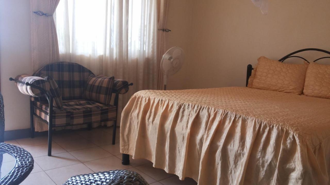 Westcliff Hotel Lira 外观 照片