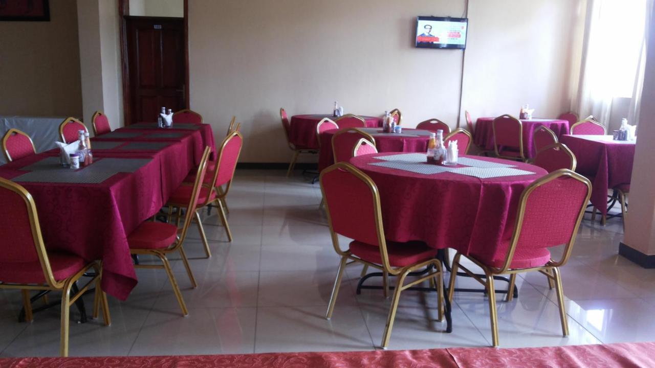 Westcliff Hotel Lira 外观 照片