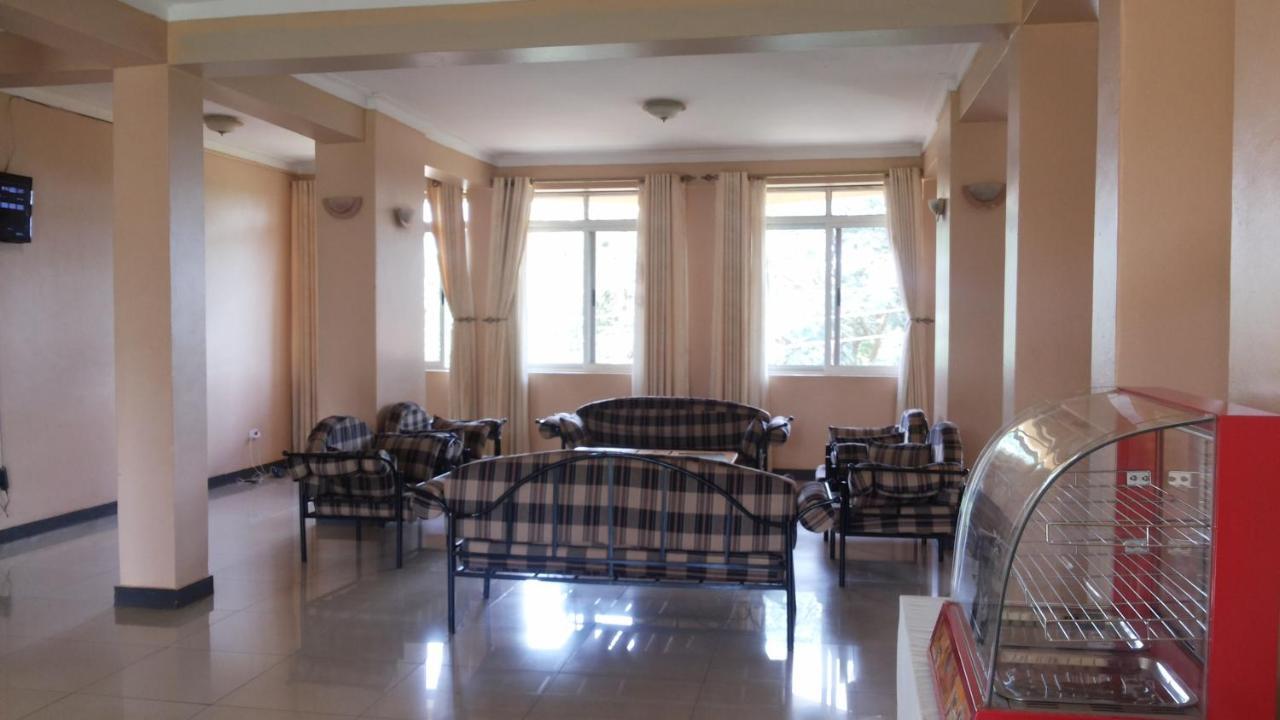 Westcliff Hotel Lira 外观 照片