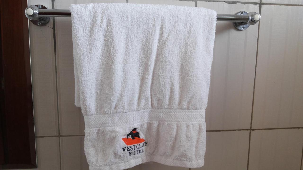 Westcliff Hotel Lira 外观 照片